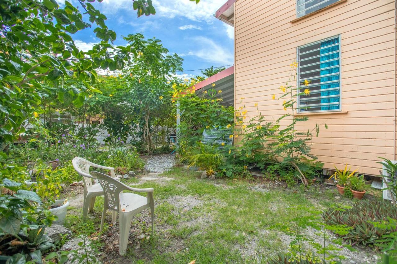 Appartement Charmant Au Carbet Avec Vue Sur La Mer 50 M² Le Carbet Eksteriør billede
